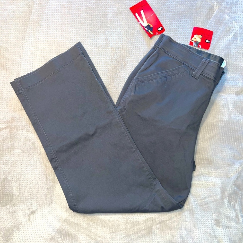 New Lee Women’s Pants Size 16 – No Gap Waistband